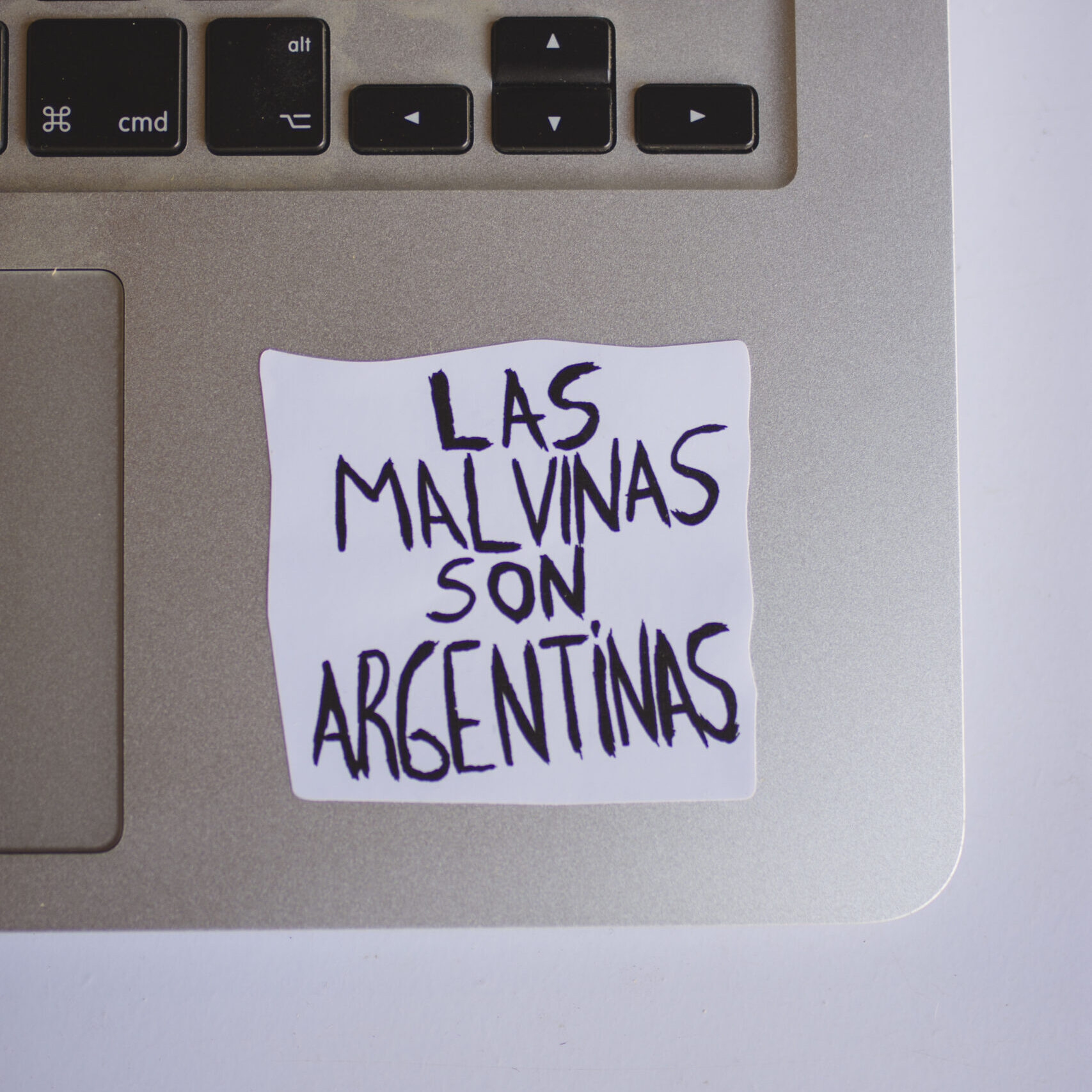 Sticker las malvinas son argentinas - bandera selección